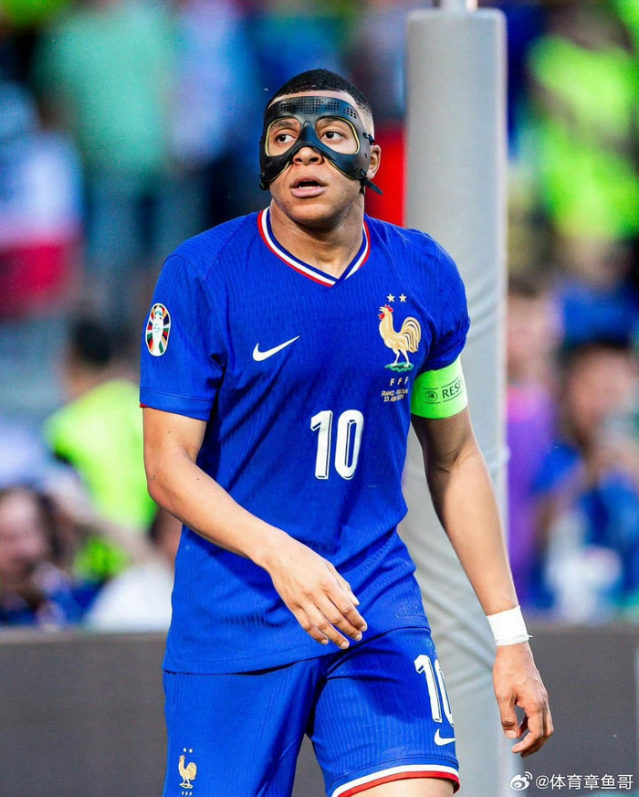 70588人现场见证国足主场失利，7场马拉松平均经济效益达419亿