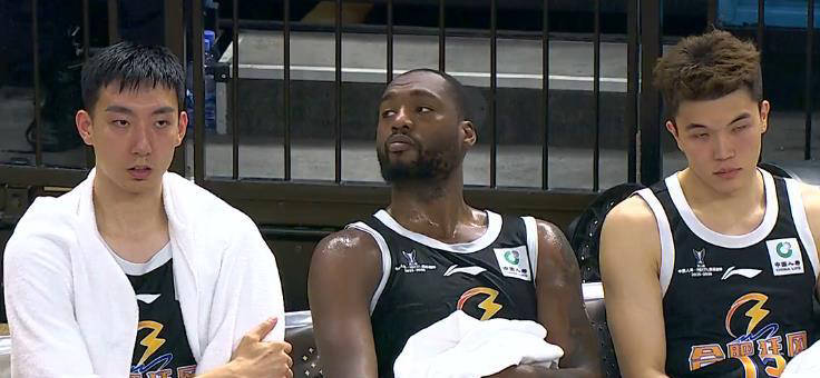 萨姆纳38+9+5萨林杰27+10+6 广东险胜北控