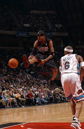 没比赛也能搞出大节奏？DYS失踪十小时，网友：孙亚龙要回归了？